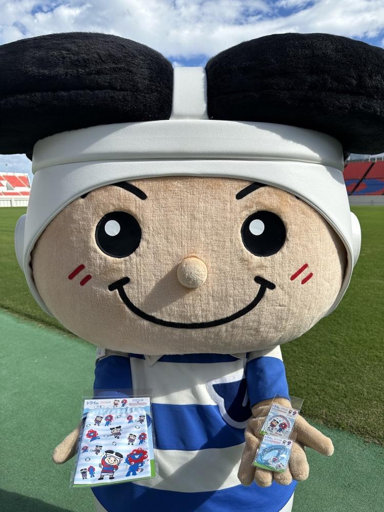 トライくんとミャクミャクコラボグッズ
